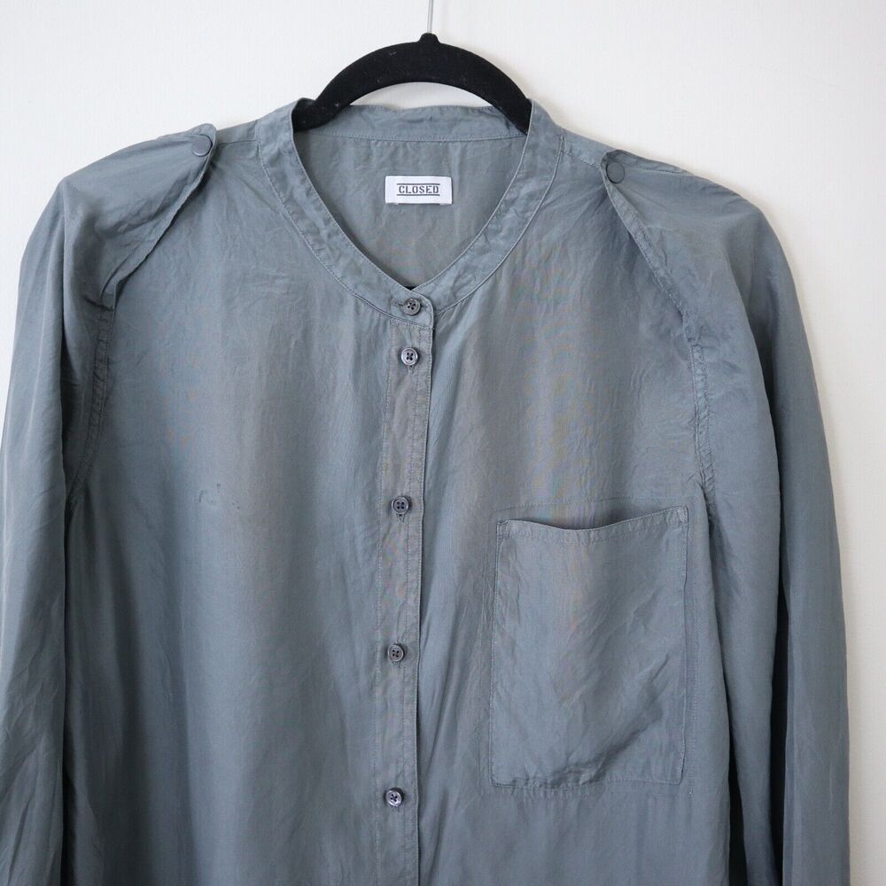 CLOSED Size L Silk Button Down Blouse Snap Epaulette Long Sleeve Dusty Olive - Picture 2 of 10